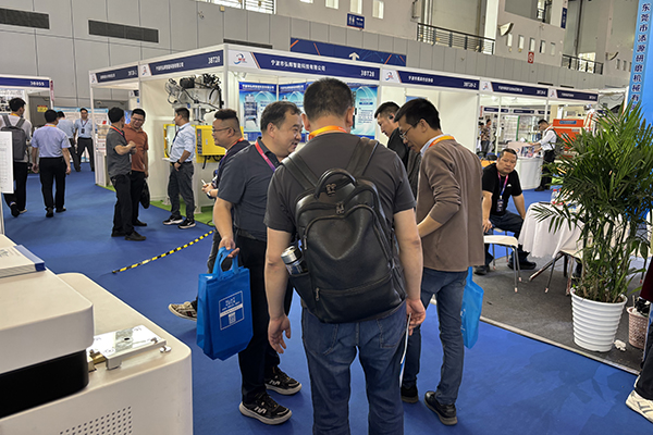 為嘉賓介紹我司優(yōu)質產(chǎn)品