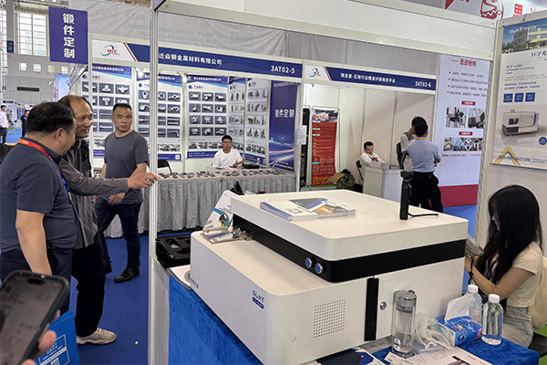 為嘉賓介紹我司優(yōu)質產(chǎn)品